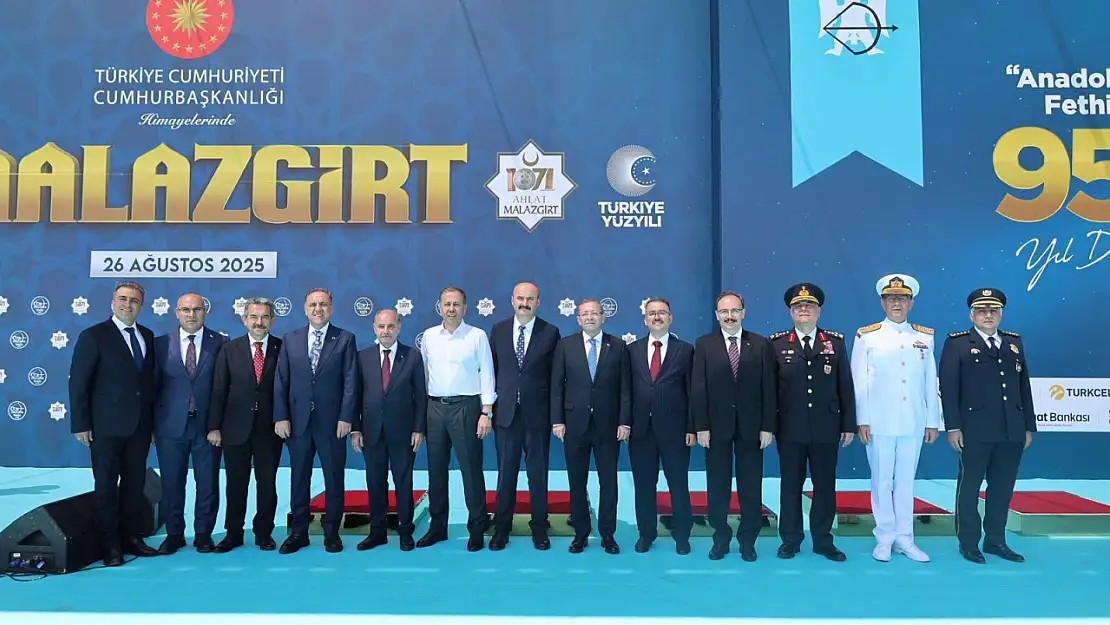 Vali Kızılkaya Malazgirt Zaferi'nin 954. yıl dönümünde: 'Sultan Alparslan ve şehitlerimizi rahmetle anıyoruz'