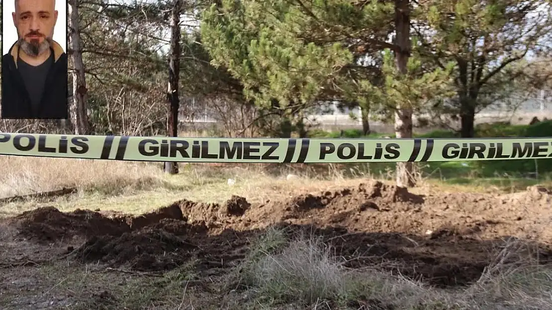 Yarısı Toprağa Gömülü Ceset Bulundu!