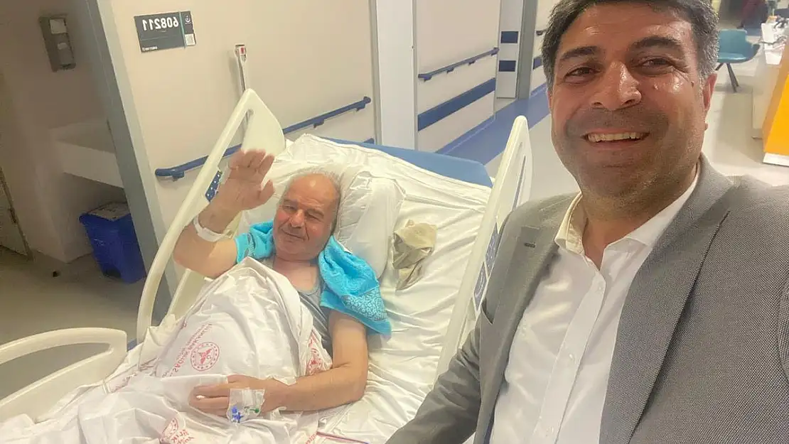Yener Tanık'tan Ameliyat Olan Ayhan Mergen'e Ziyaret
