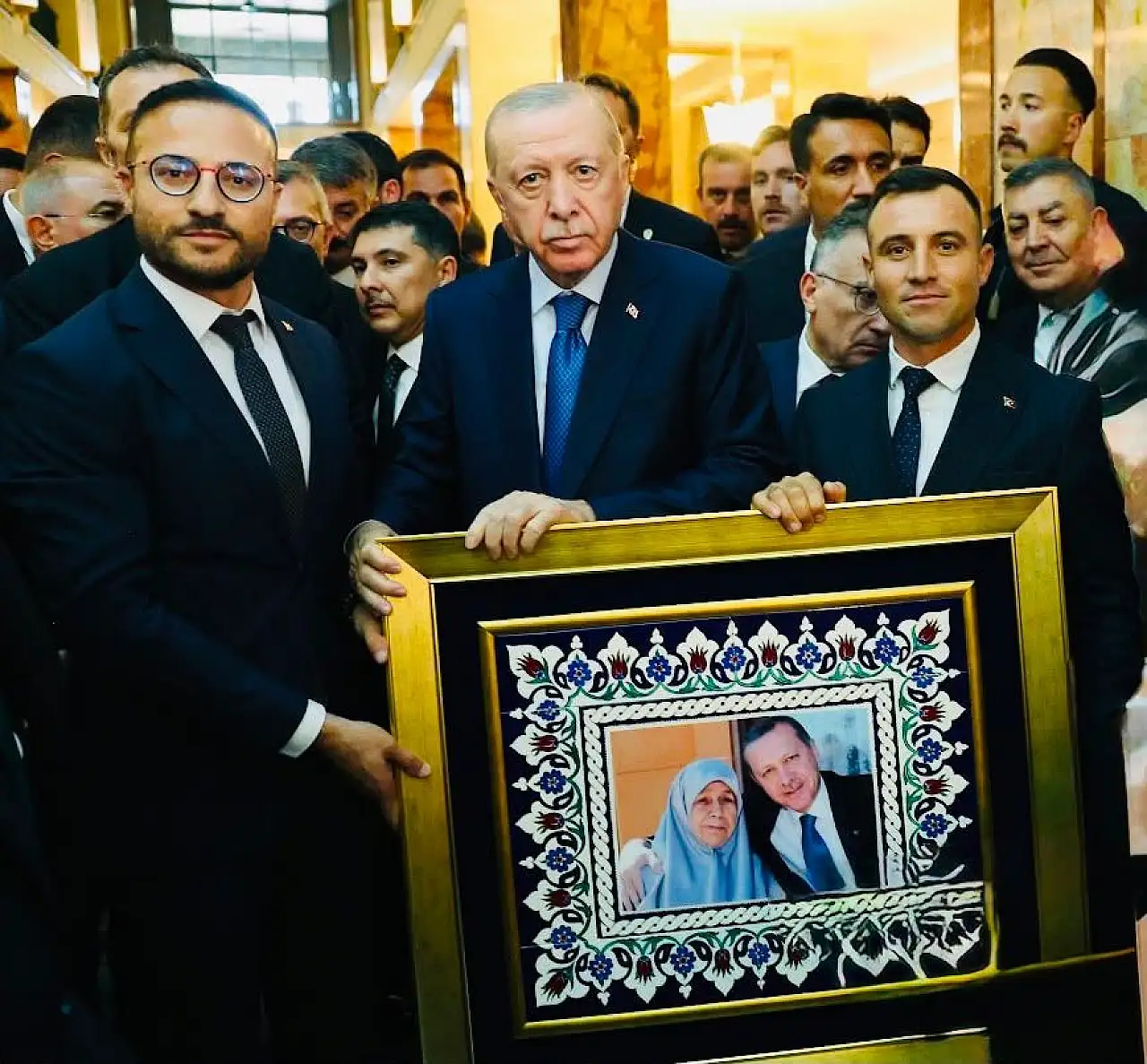 Cumhurbaşkanı Erdoğan, Siirtli Öğretmen Tutcan'ı Kabul Etti