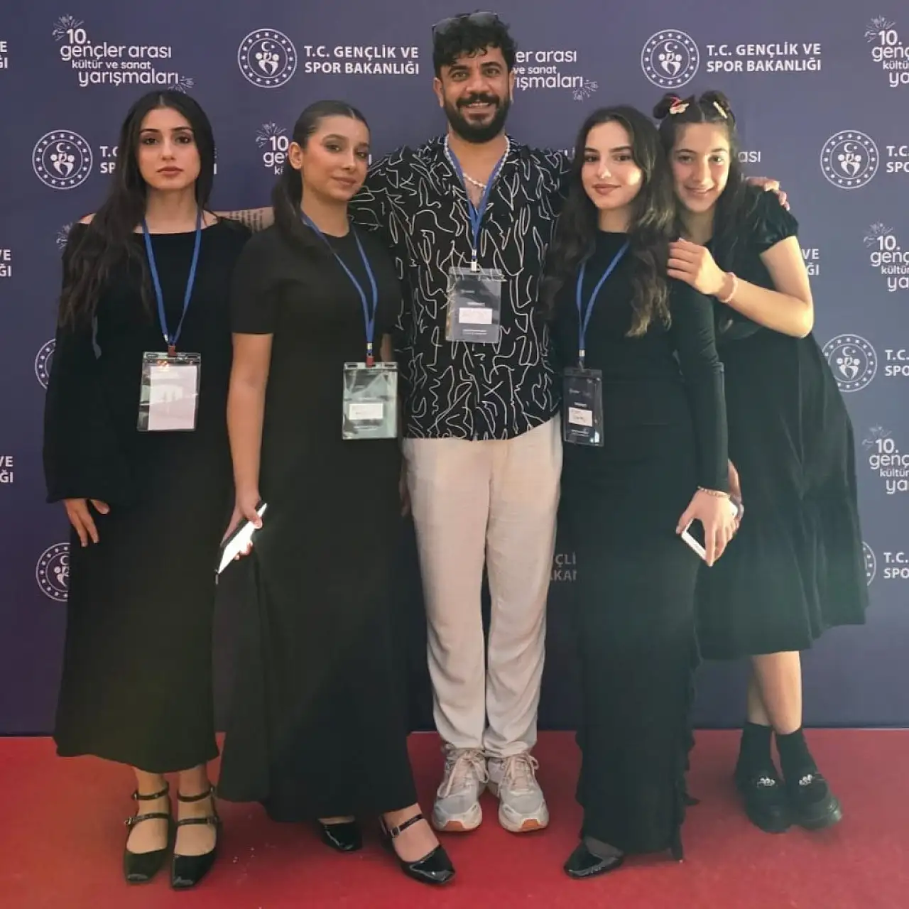 Siirtli Öğrenciler Antalya'da Tarihi Sahnede Türkiye 3.sü Oldu