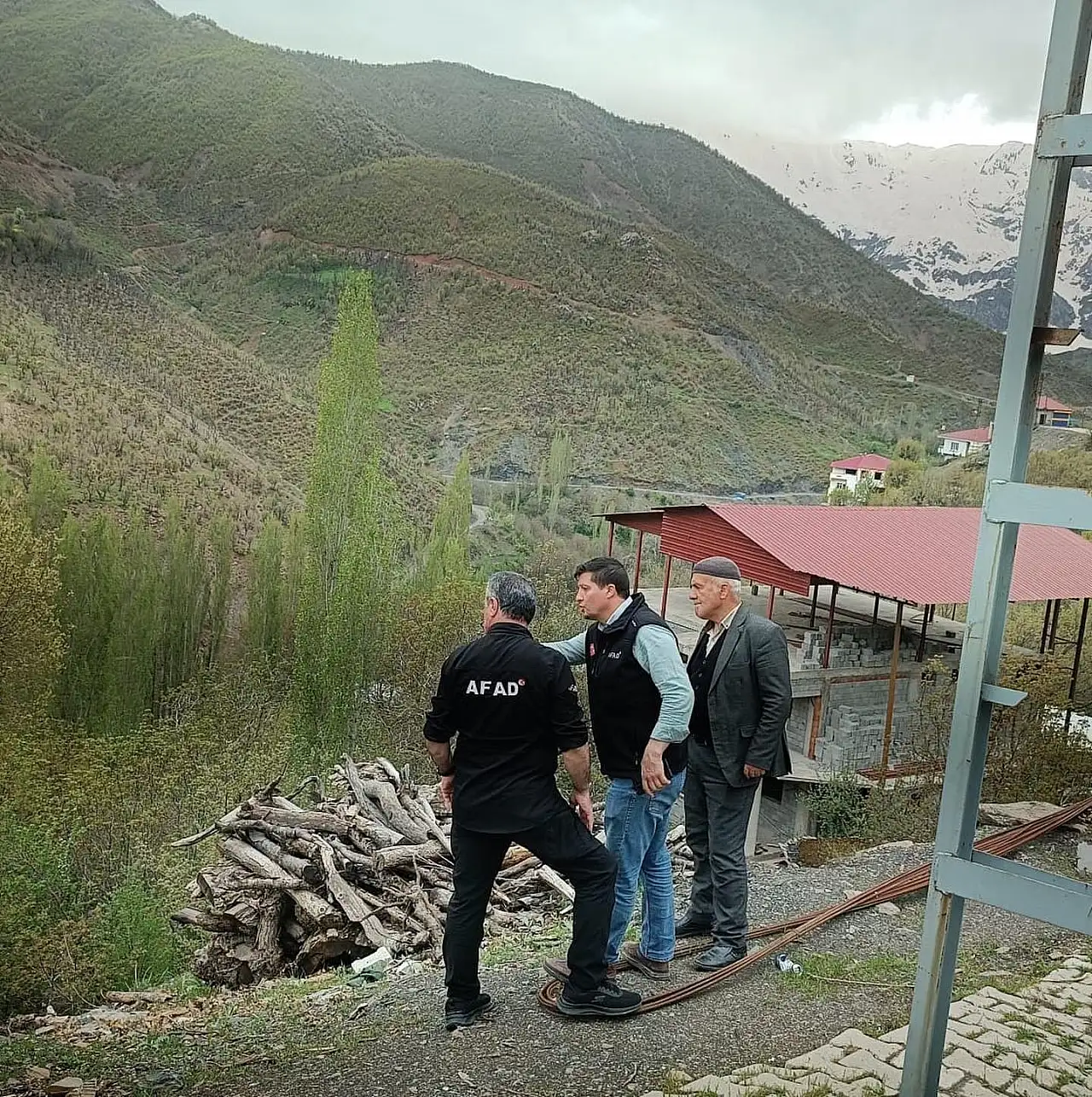 Siirt AFAD'dan Şirvan Cevizlik Köyünde Jeolojik İnceleme