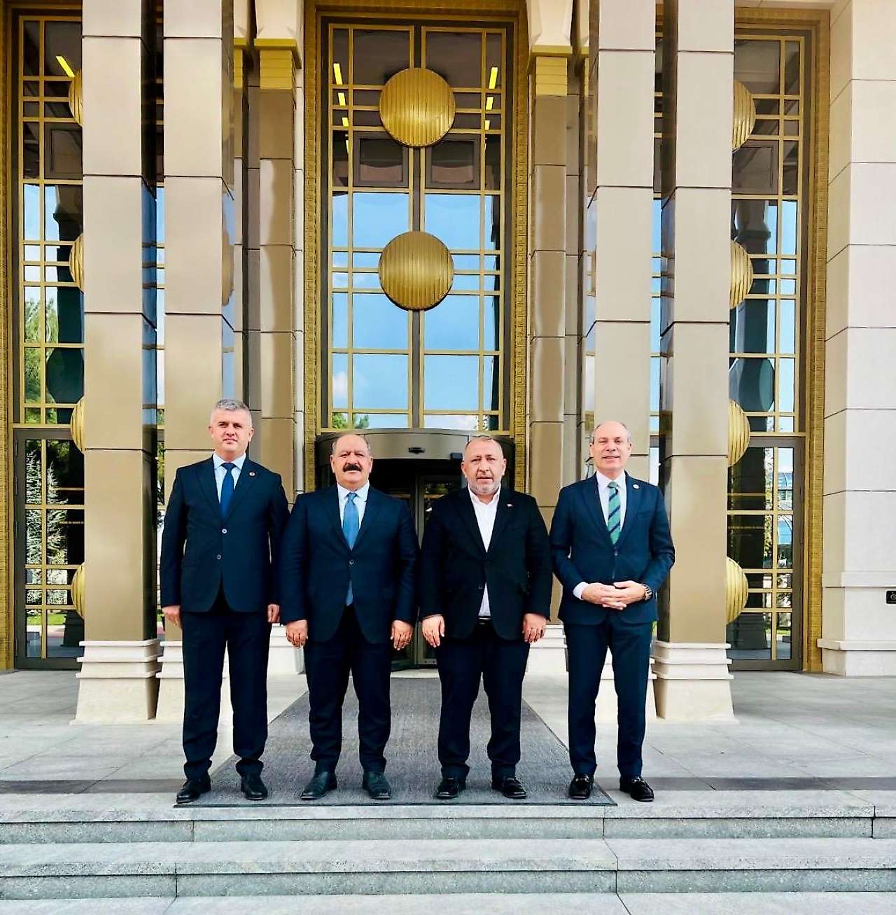 Siirt Heyeti Külliye'de: Seyithan Solmaz ve Ekrem Erdem'den Turgut Aslan'a Ziyaret