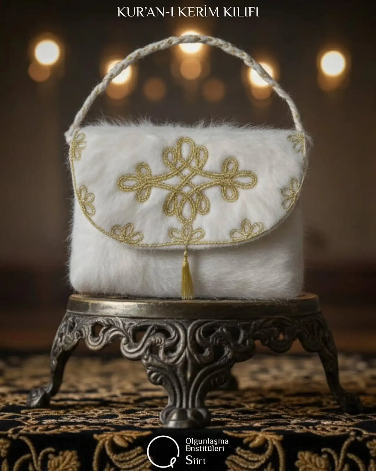 Siirt'e özgü tiftik dokumasıyla üretilen kuran kılıfı.