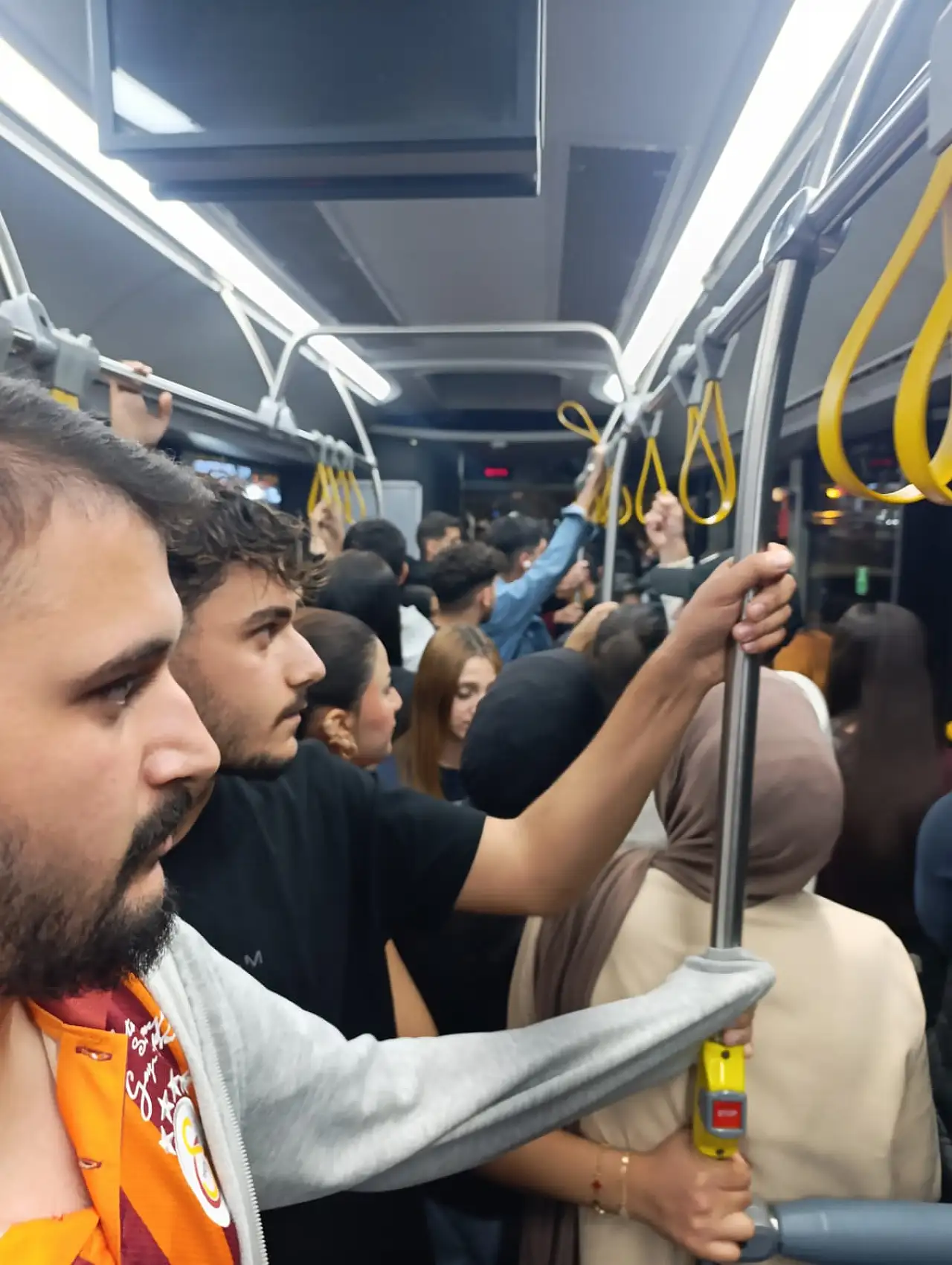 Siirt Üniversitesi Öğrencileri Mağdur: 'Sefer Sayısı Artırılmalı'