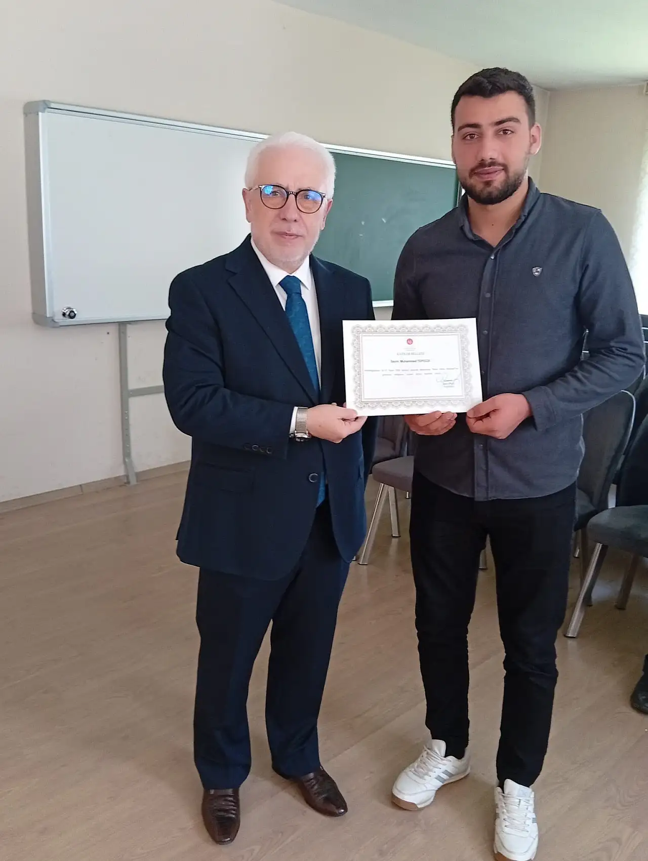 Siirt'te Baba Okulu Semineri Tamamlandı: 4 Haftalık Program Sona Erdi