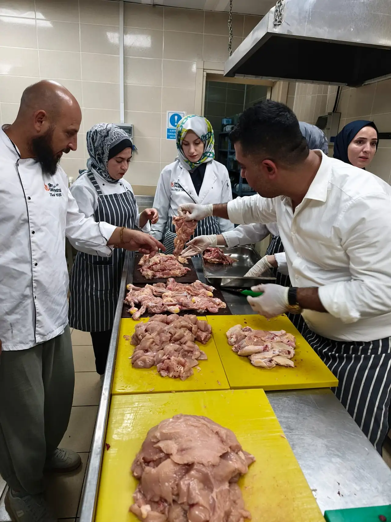 Siirt Üniversitesi'nde Gastronomi Öğrencileri Et Ustalığını Uygulamalı Olarak Öğrendi