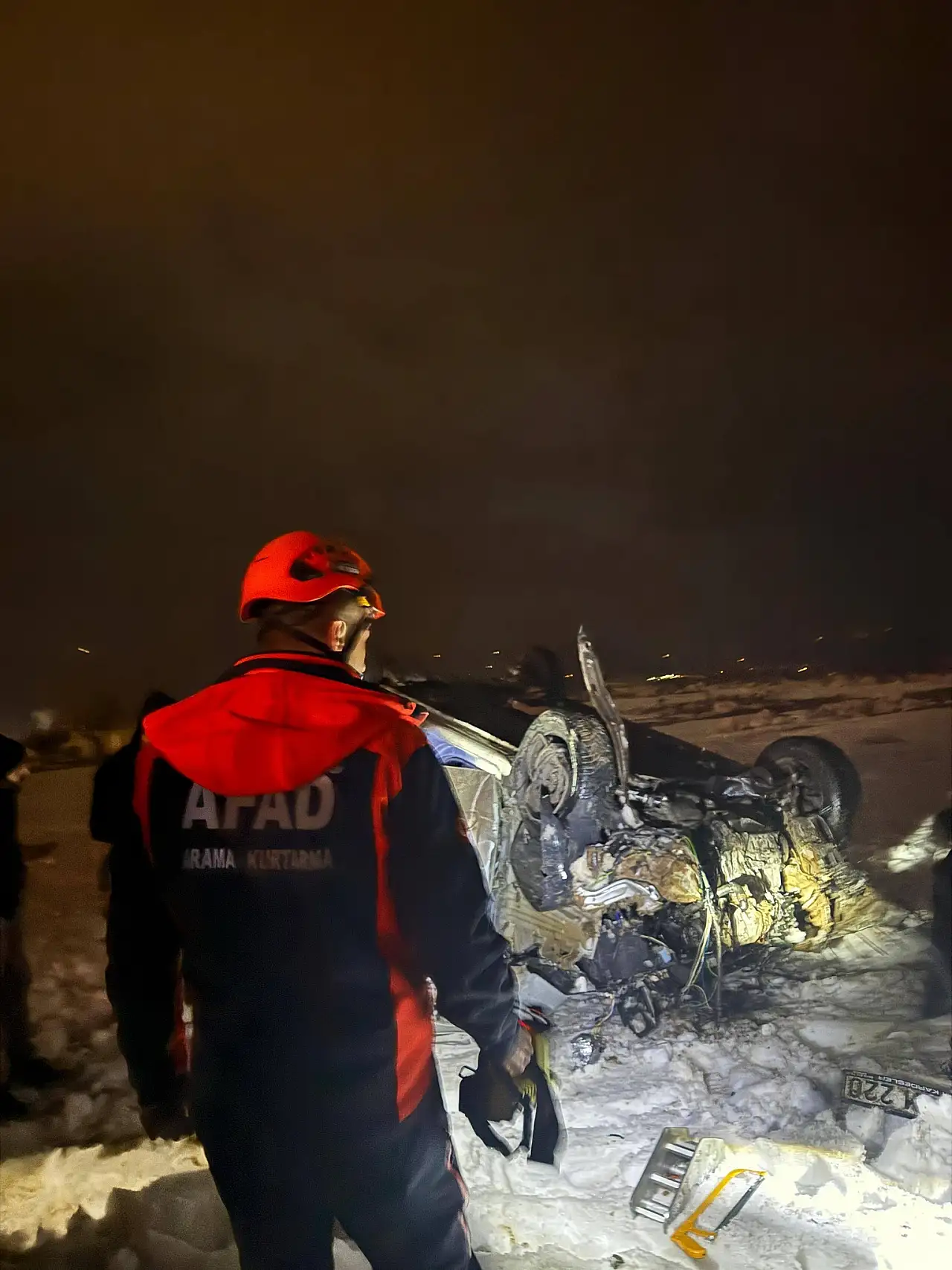Şırnak–Siirt Kara Yolunda Takla Atan Araç Hurdaya Döndü: Sürücü Ağır Yaralı