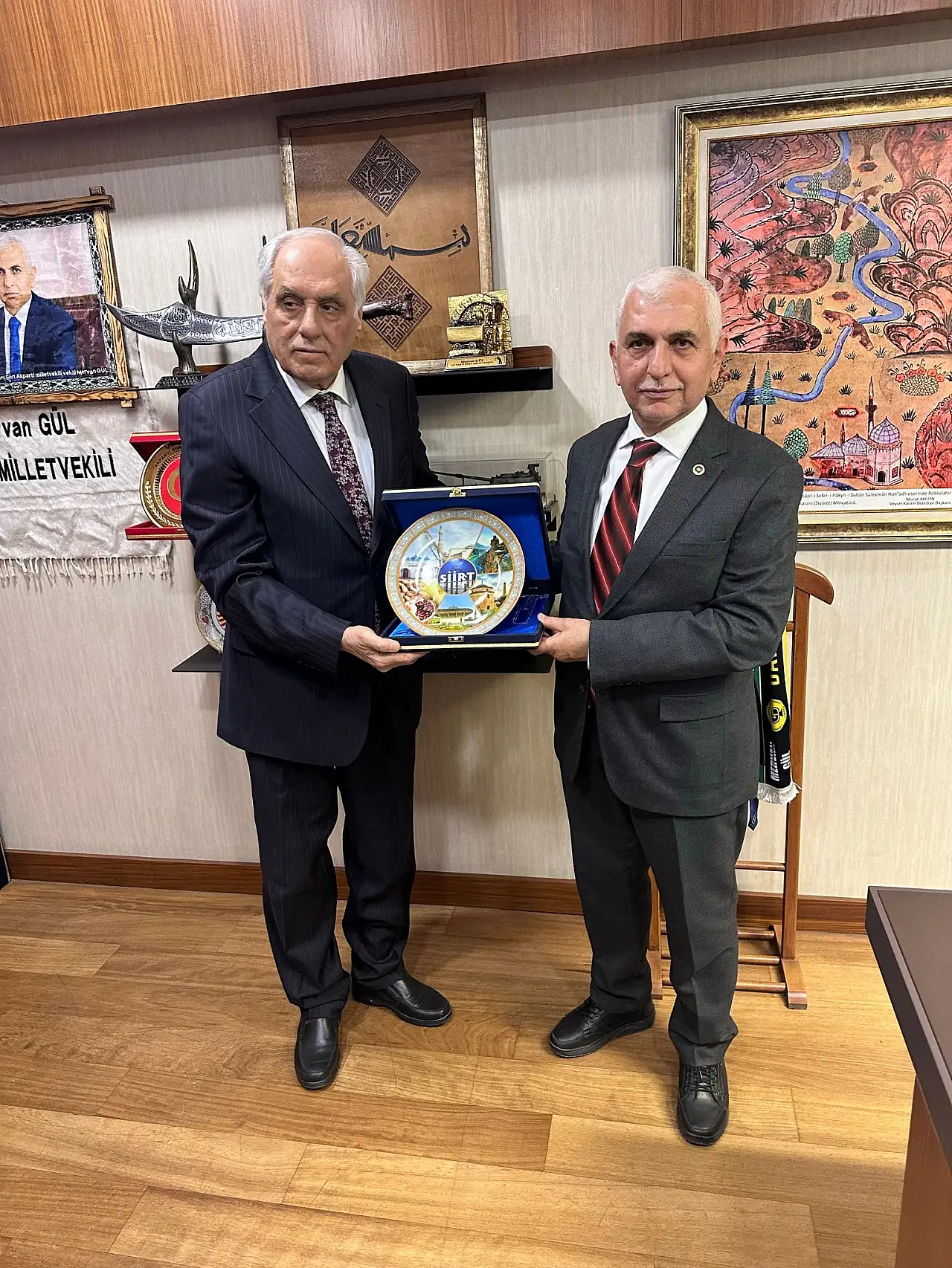 Siirt Vakfı, Milletvekili Gül'ü TBMM'de Ziyaret Etti