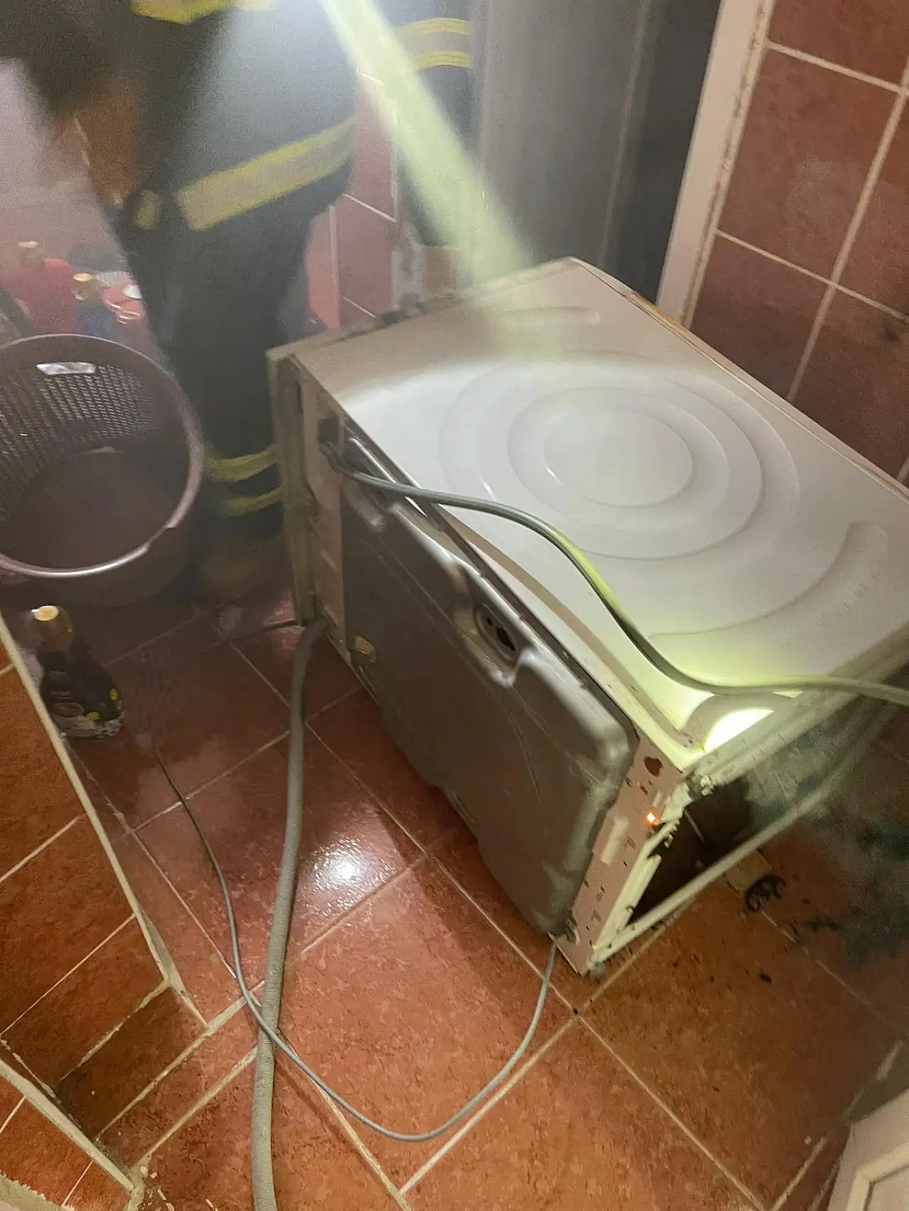 Siirt'te Evde Çamaşır Makinesi Alev Aldı