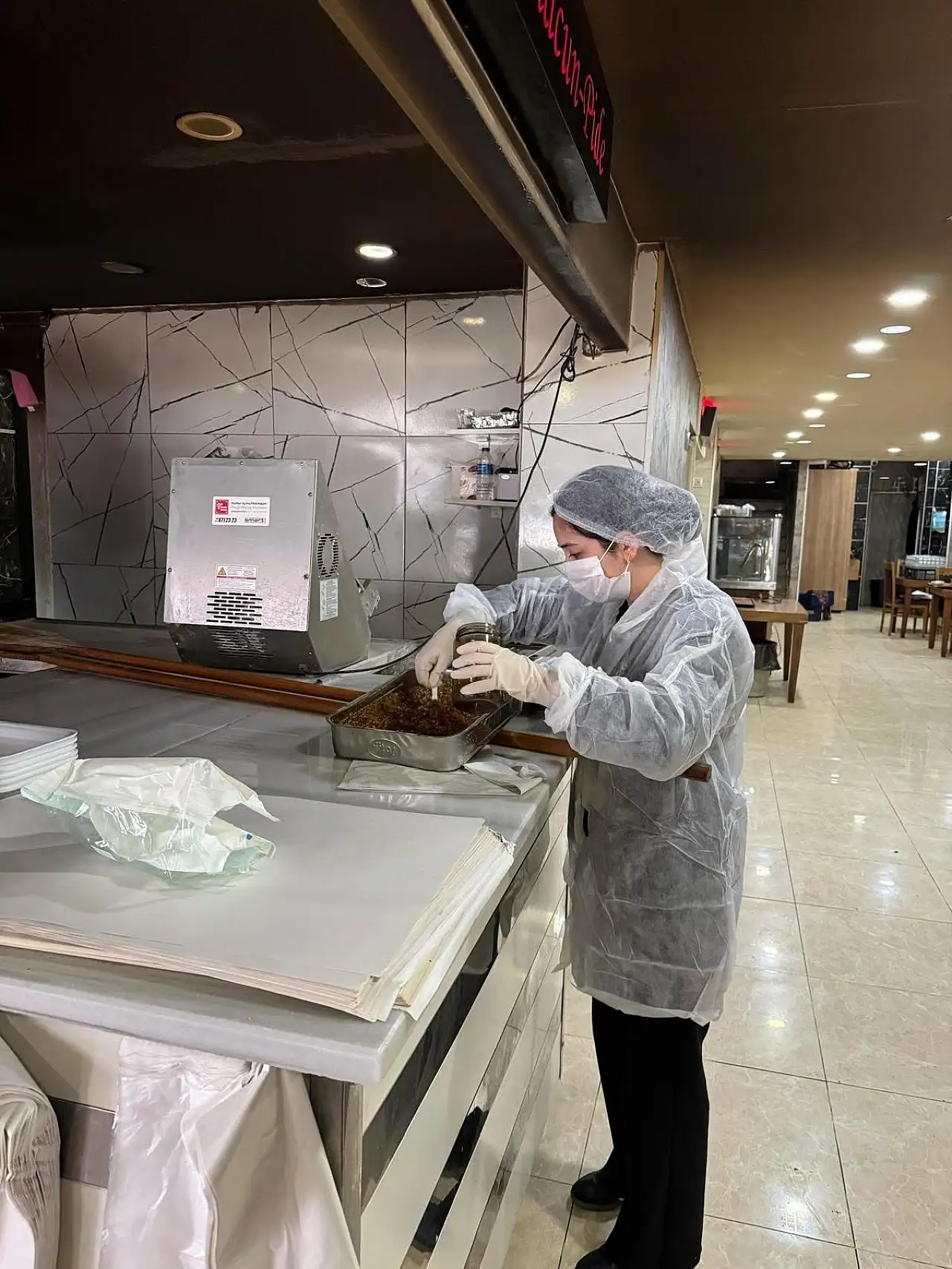 Siirt'te Market ve Gıda İşletmelerinden Alınan Numuneler Laboratuvara Gönderildi