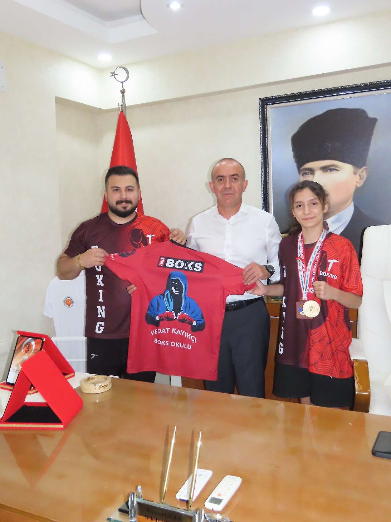 Gökçebağ Belediye Başkanı Çiçek'ten Şampiyon Hiranur Yıldız'a Tebrik