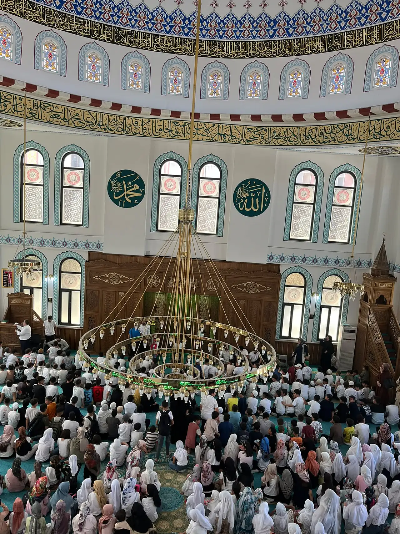 Siirt'te TÜGVA Yaz Okulu öğrencileri cami programında bir araya geldi