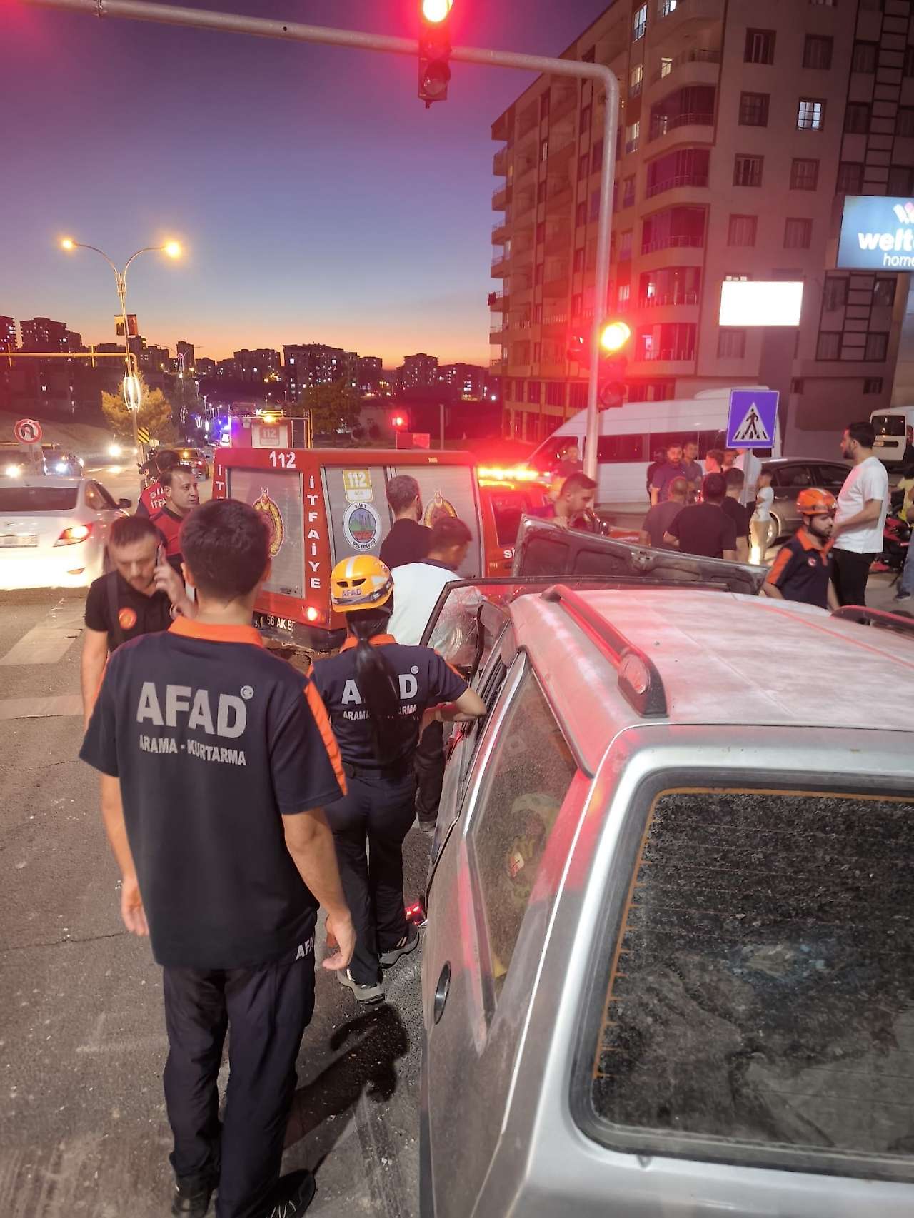 Siirt'te Zincirleme Trafik Kazası: 2 Yaralı