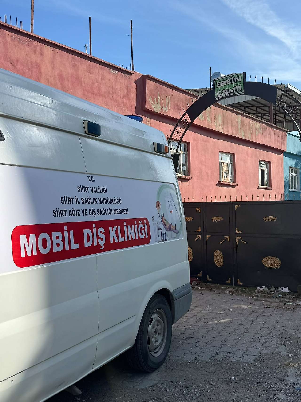 Siirt'te Mobil Diş Sağlığı Hizmeti Tuzkuyusu Köyü'ne Ulaştı