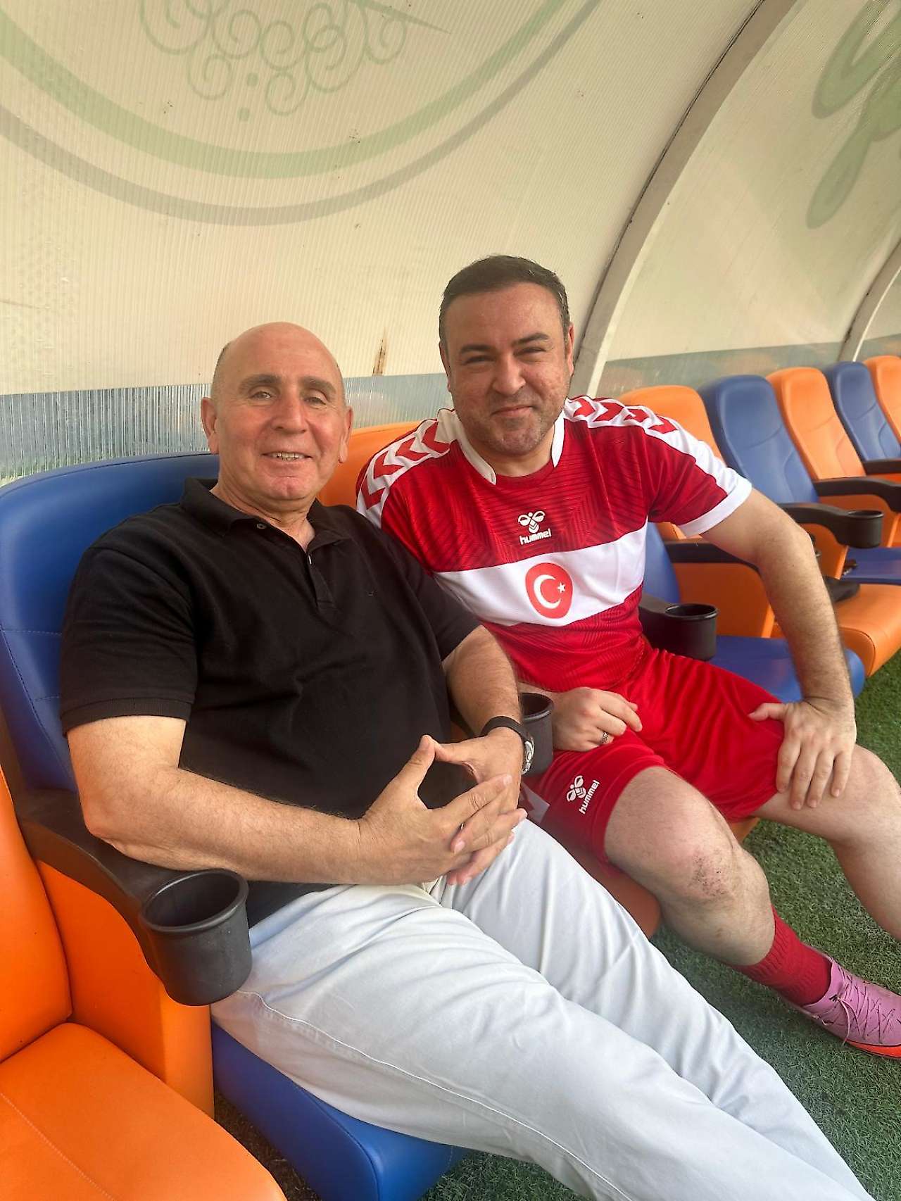 Adana Yenişehir Stadı'nda Siirt Rüzgârı Esti: Ali Palabıyık ve Mustafa Özer Buluştu