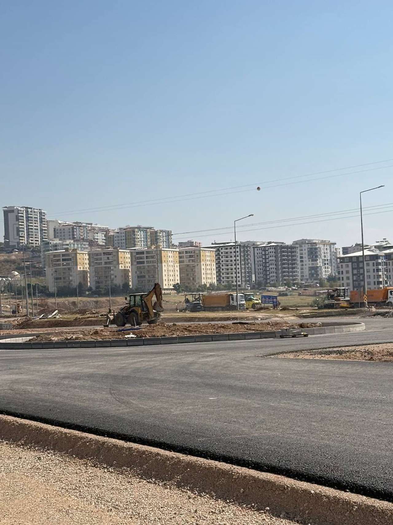 Siirt Hastane Kavşağı Neden Bitmiyor? Vatandaş Mağdur, Yol Ne Zaman Açılacak?