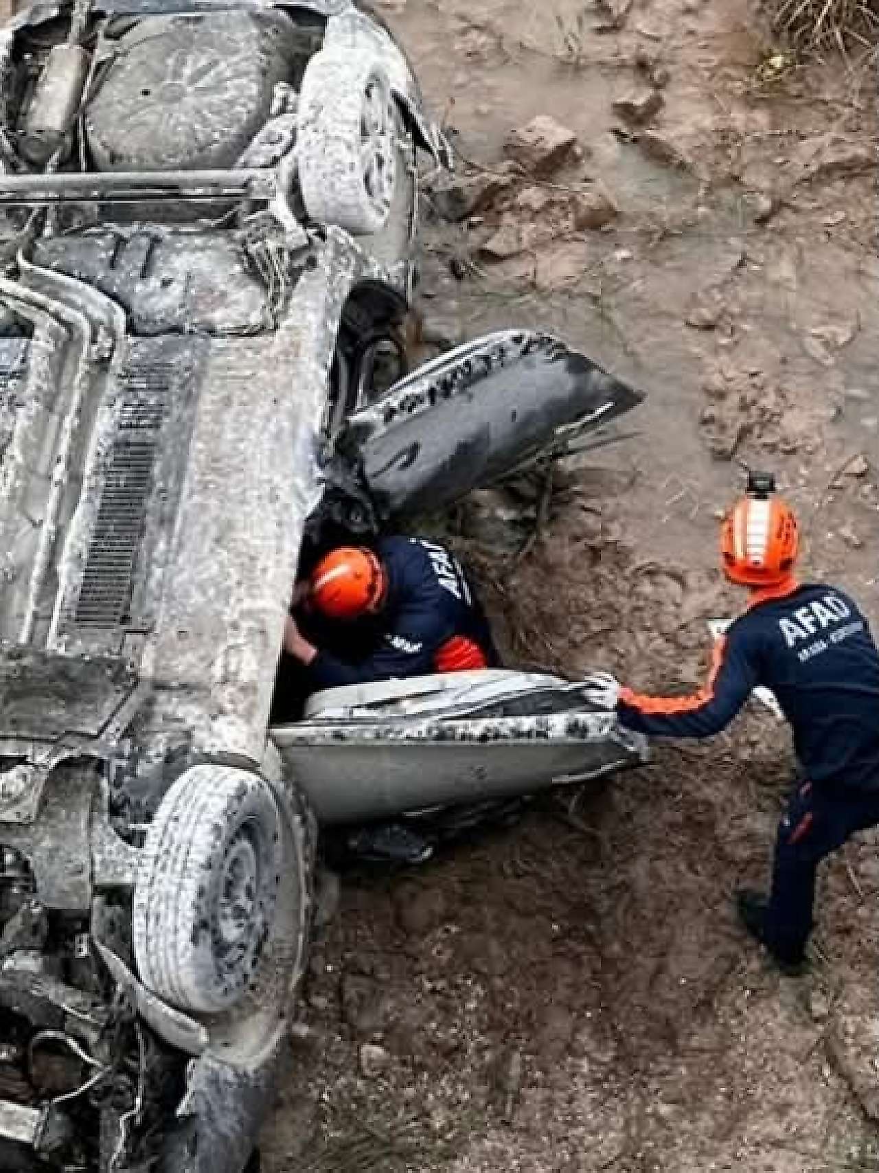 Siirt'te Feci Kaza: Araç Ters Döndü, 3 Yaralı