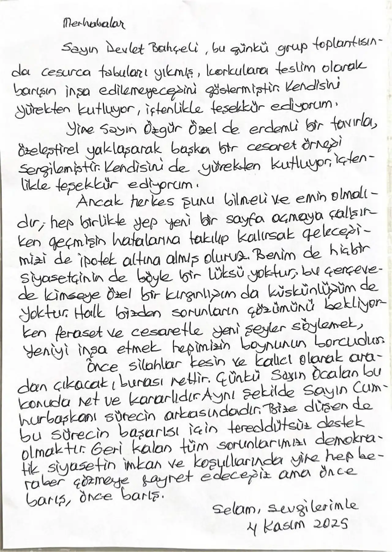 Selahattin Demirtaş Devlet Bahçeli'nin Sözlerine Cevap Verdi: 'Önce Barış, Önce Barış'