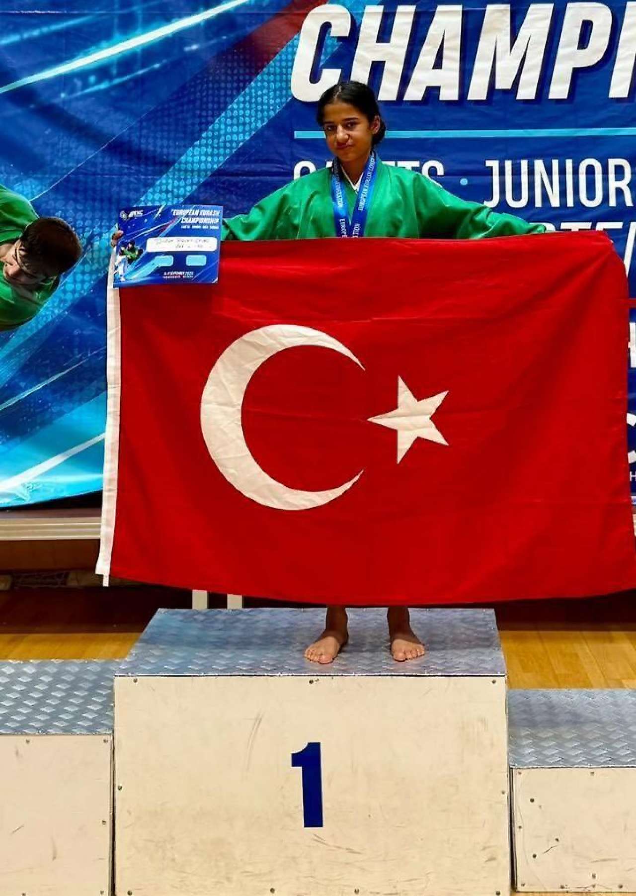 Siirtli öğrenci Dicle Polat Avrupa şampiyonu oldu