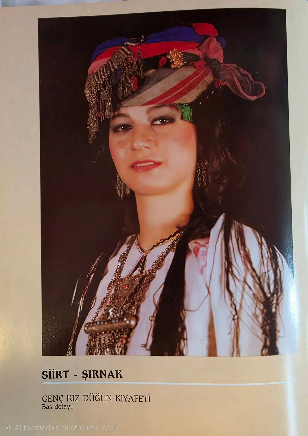 1986 Basımı Kitapta Siirt'in Geleneksel Düğün Kıyafeti Gün Yüzüne Çıktı