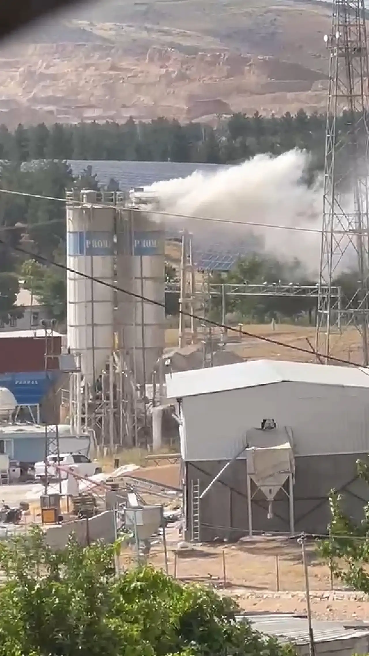 Kurtalan'da Vatandaşlardan Çevre Kirliliği Tepkisi: Zehirleniyoruz, Sesimizi Duyun