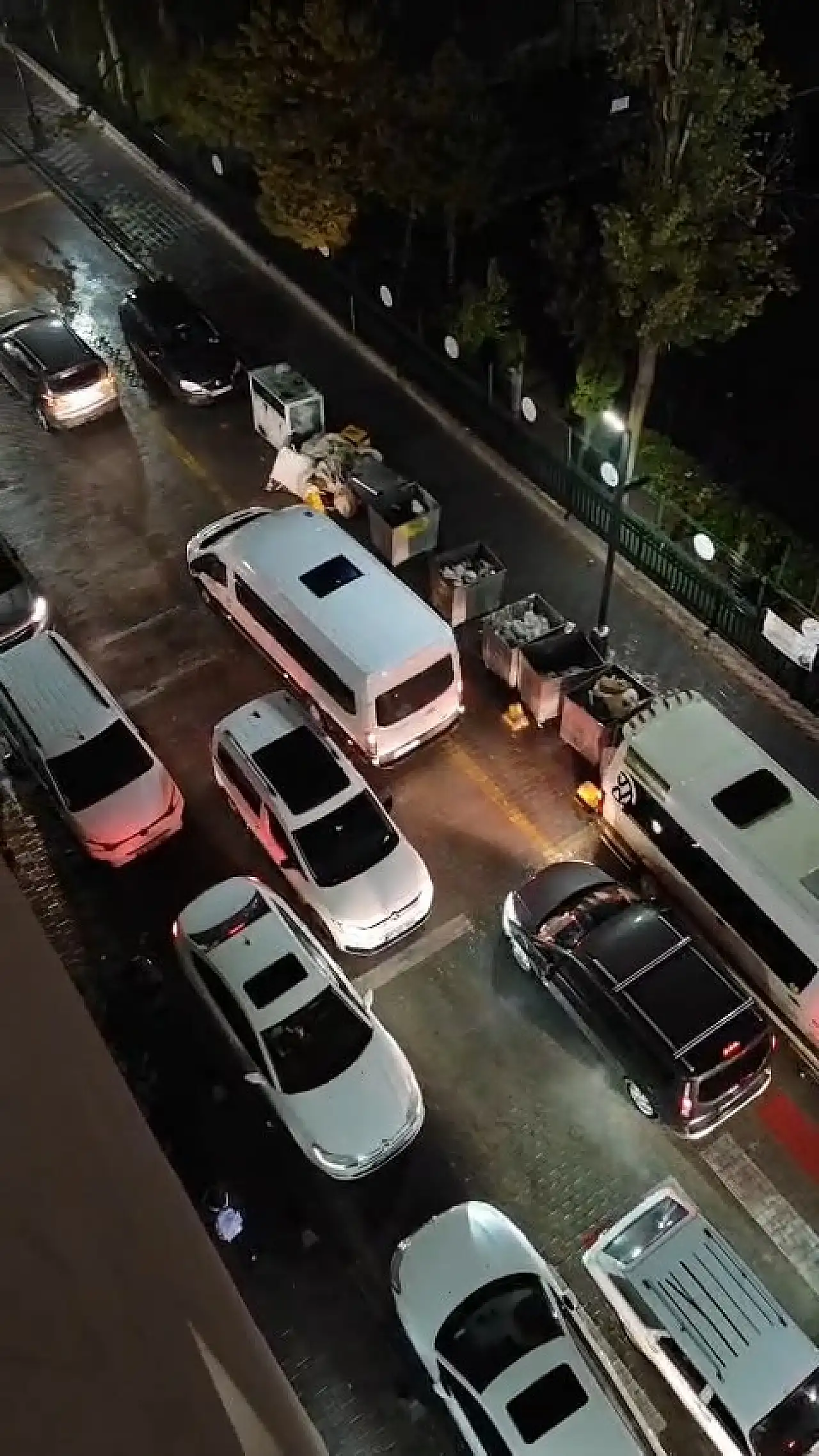 Siirt'te Yağış ve Mesai Çıkışı Trafiği Kilitledi