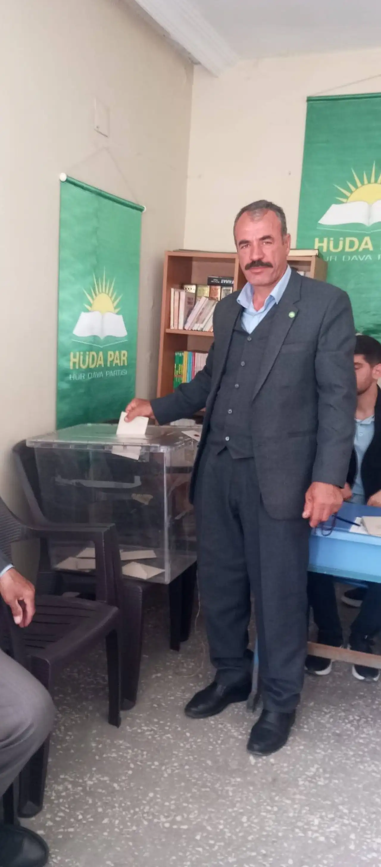 HÜDAPAR Kurtalan Kongresinde Salih Temiz Yeniden Başkan Seçildi