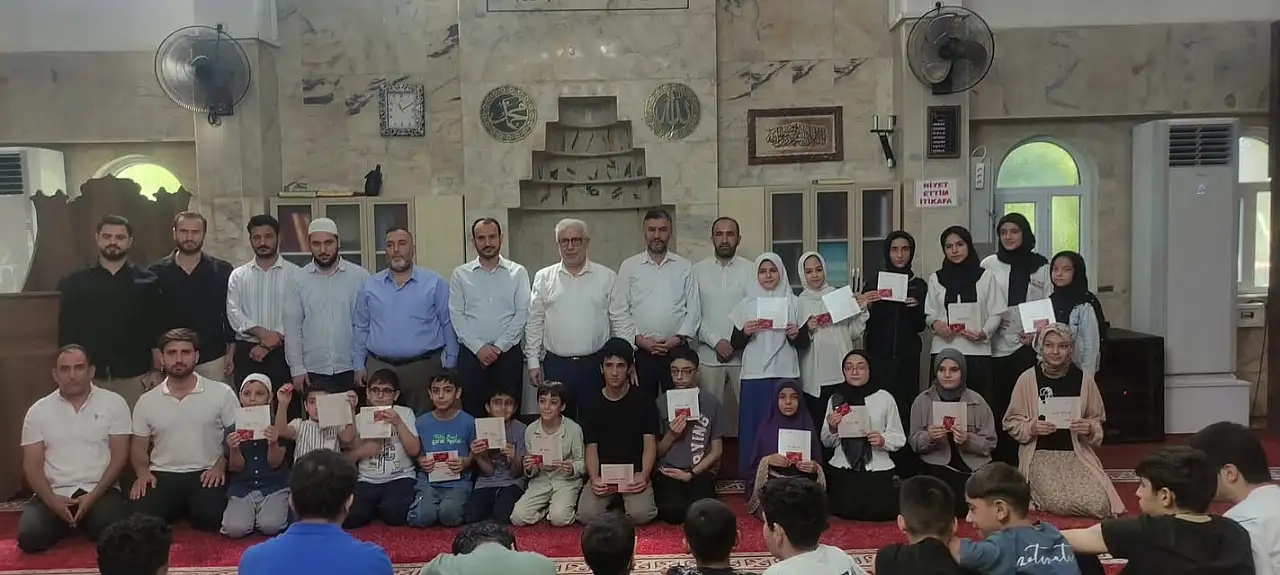 Siirt'te Yaz Kur'an Kurslarında Başarılı Öğrenciler Ödüllendirildi