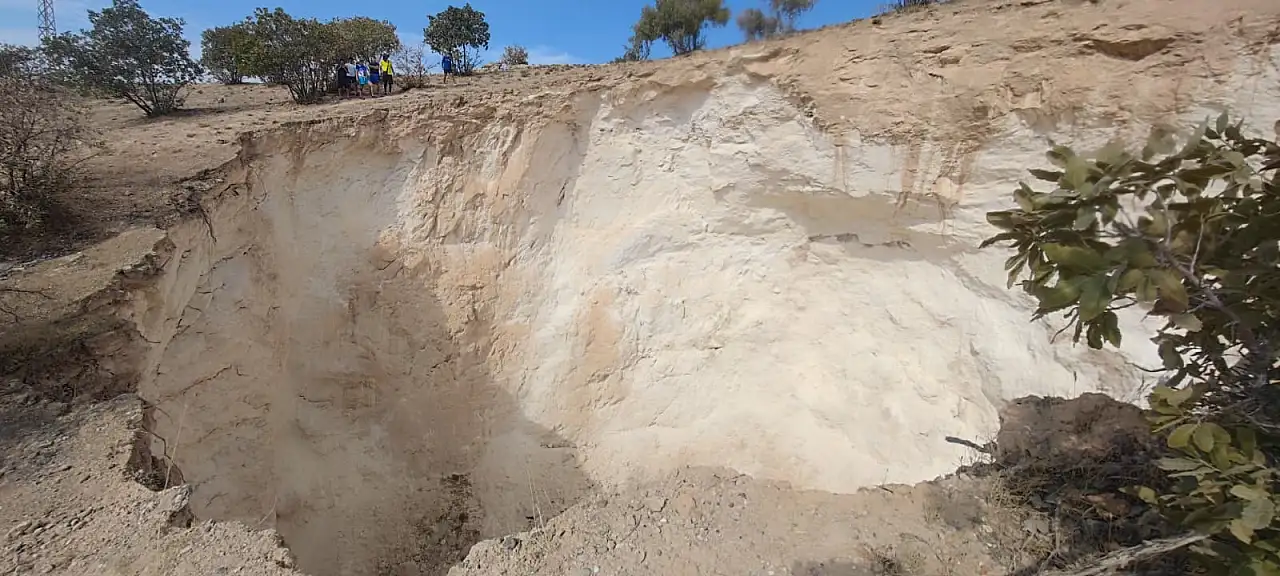 Siirt Botan Vadisi Milli Parkı'nda 30 Metre Derinliğinde Dev Bir Obruk Keşfedildi!