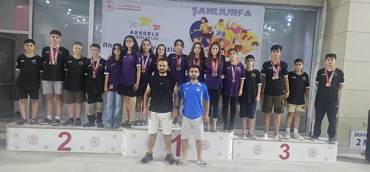 Siirtli Yüzücülerden Madalya Yağmuru! Türkiye Finalleri'ne Katılma Hakkı Kazandılar