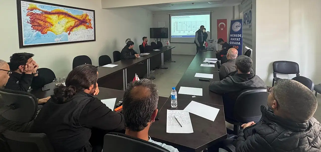 Siirt'te SADAKATAŞI Arama Kurtarma Ekibi Akreditasyon Eğitimine Başladı