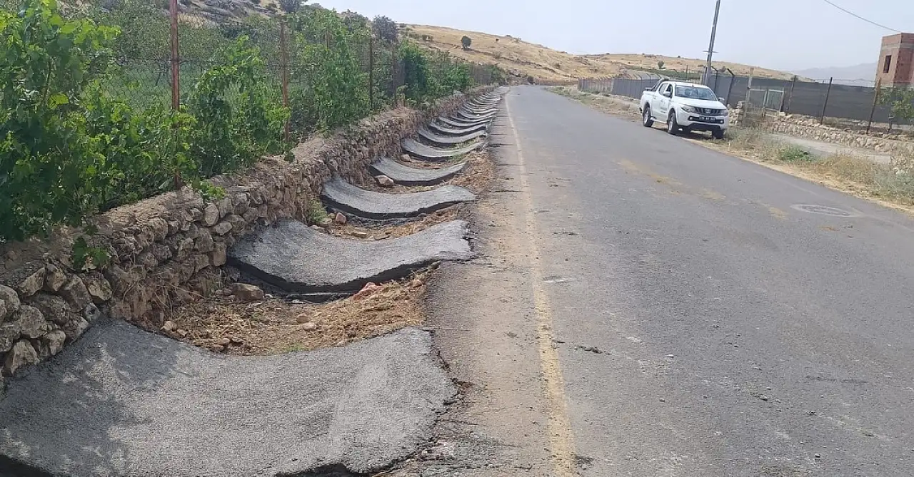 Siirt Kayabağlar Belediyesi V Kanalı Çalışmasını Sürdürüyor