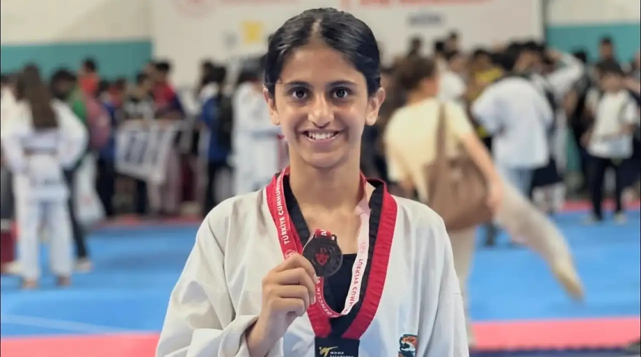 Siirtli Sporcu Elif Bağra ANALİG'de Bronz Madalya Kazandı