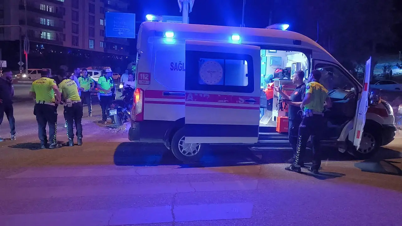 Siirt'te otomobil ile motosiklet çarpıştı: 1 ağır yaralı