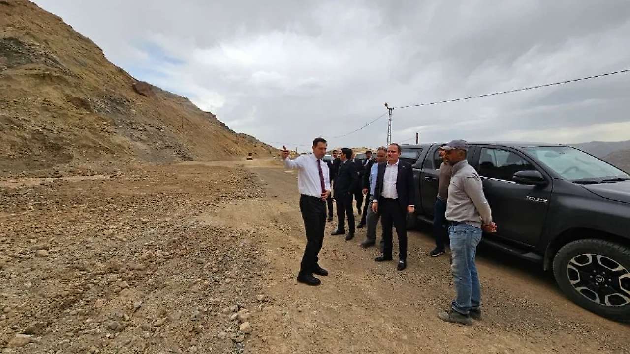 Artı Siirt Gündeme Getirdi: Siirt-Pervari Karayolunda Çalışmalar Hızlandı