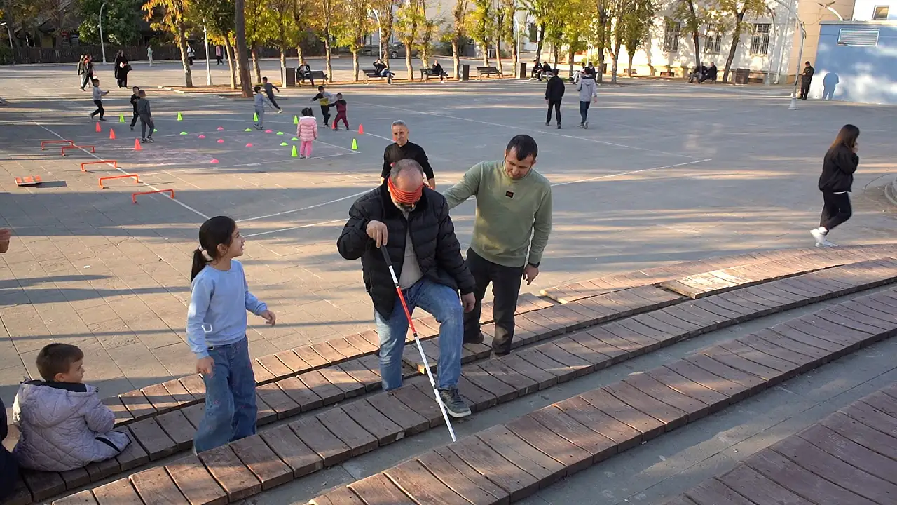 Siirt'te 3 Aralık kapsamında 'Empati Parkuru' kuruldu