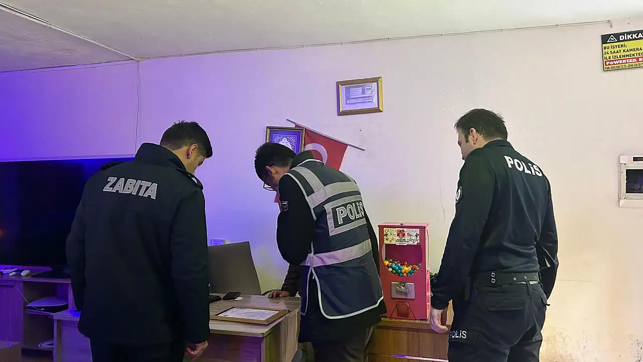 Siirt'te Zabıta Denetimi: 10 İş yerine 14 Bin 60 TL Ceza Kesildi