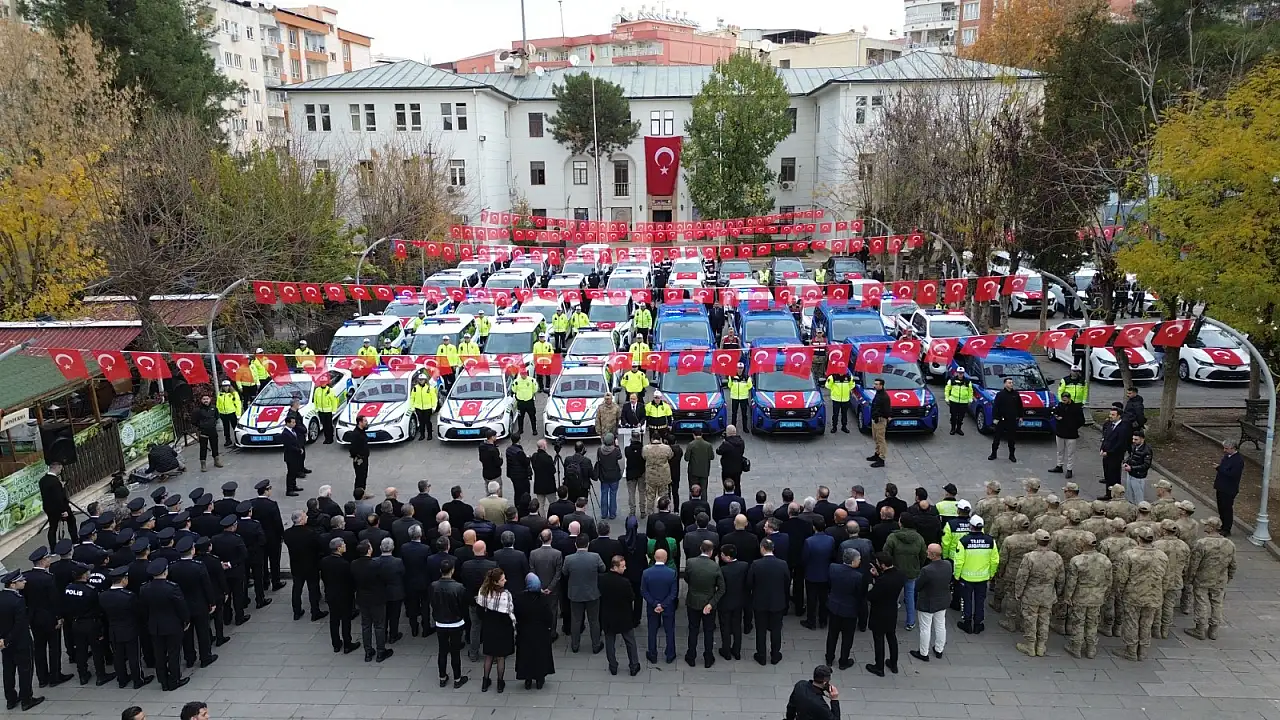 Siirt Emniyeti ve Jandarmasına 68 Yeni Araç Teslim Edildi