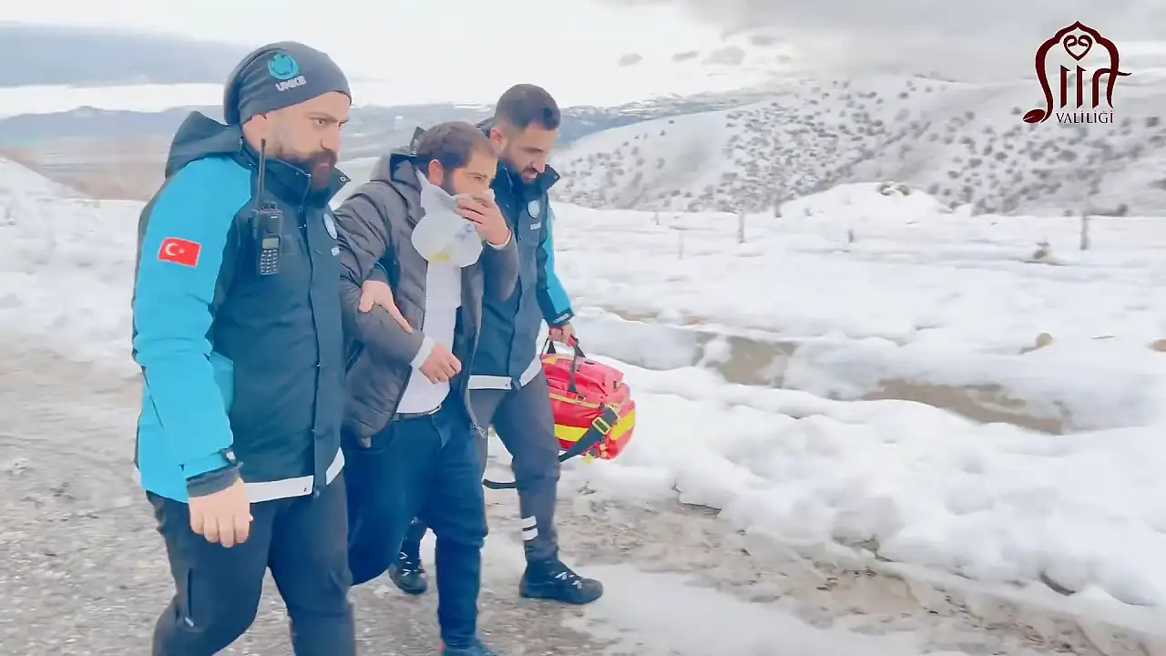 Siirt'te Merkeze Bağlı 14 Köy Yolu Ulaşıma Açıldı