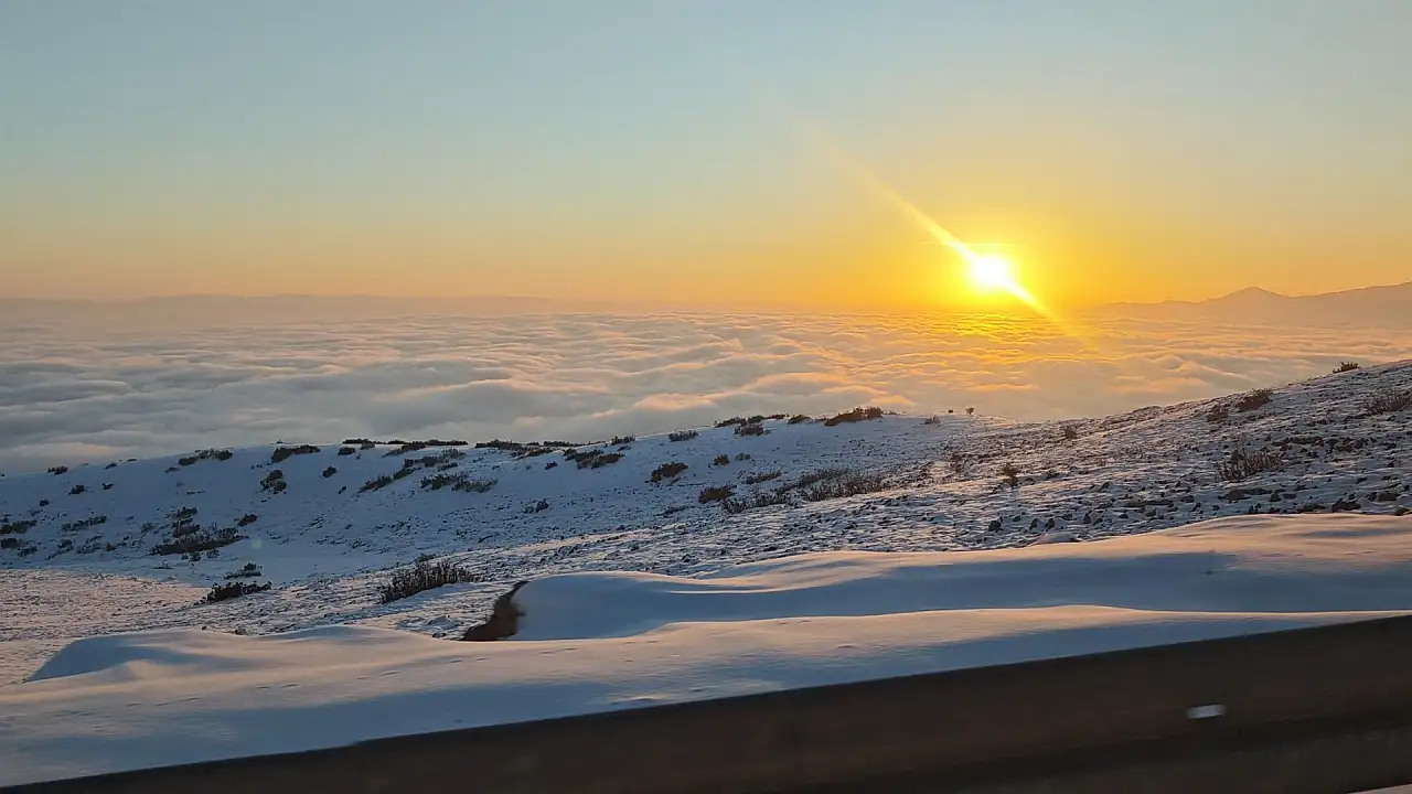 Siirt Botan Vadisi Ilısu Barajı havzasında sis denizi oluştu