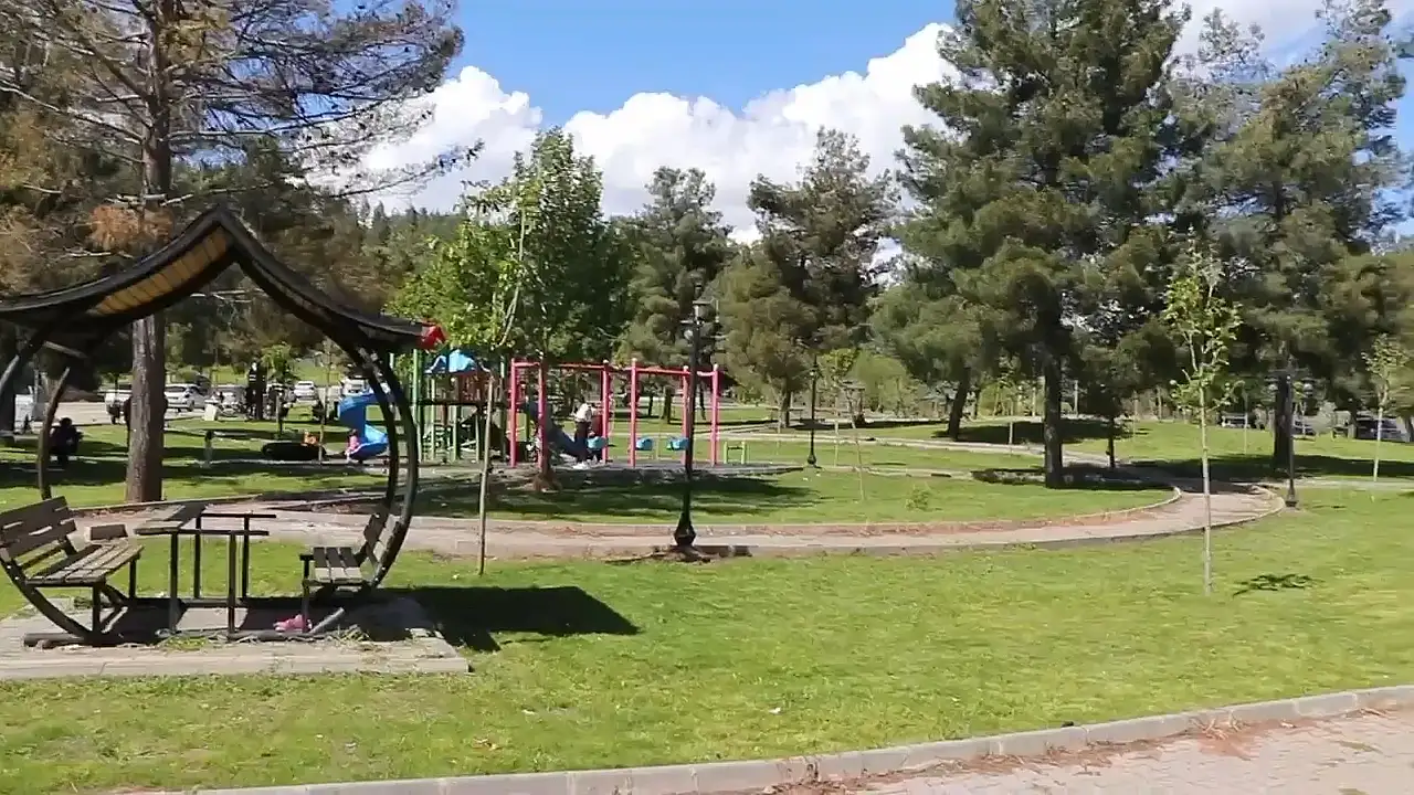 Siirt Kent Ormanı Yenilendi