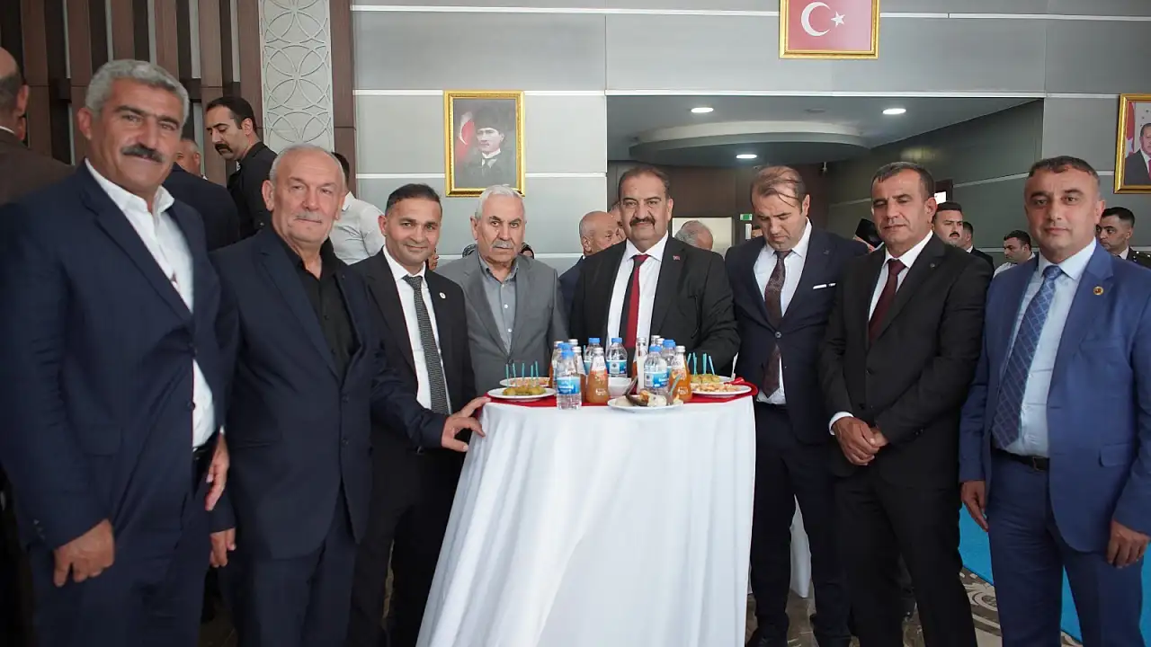 Siirt Valiliği'ndeki Bayramlaşma Törenine Protokolden Yoğun Katılım