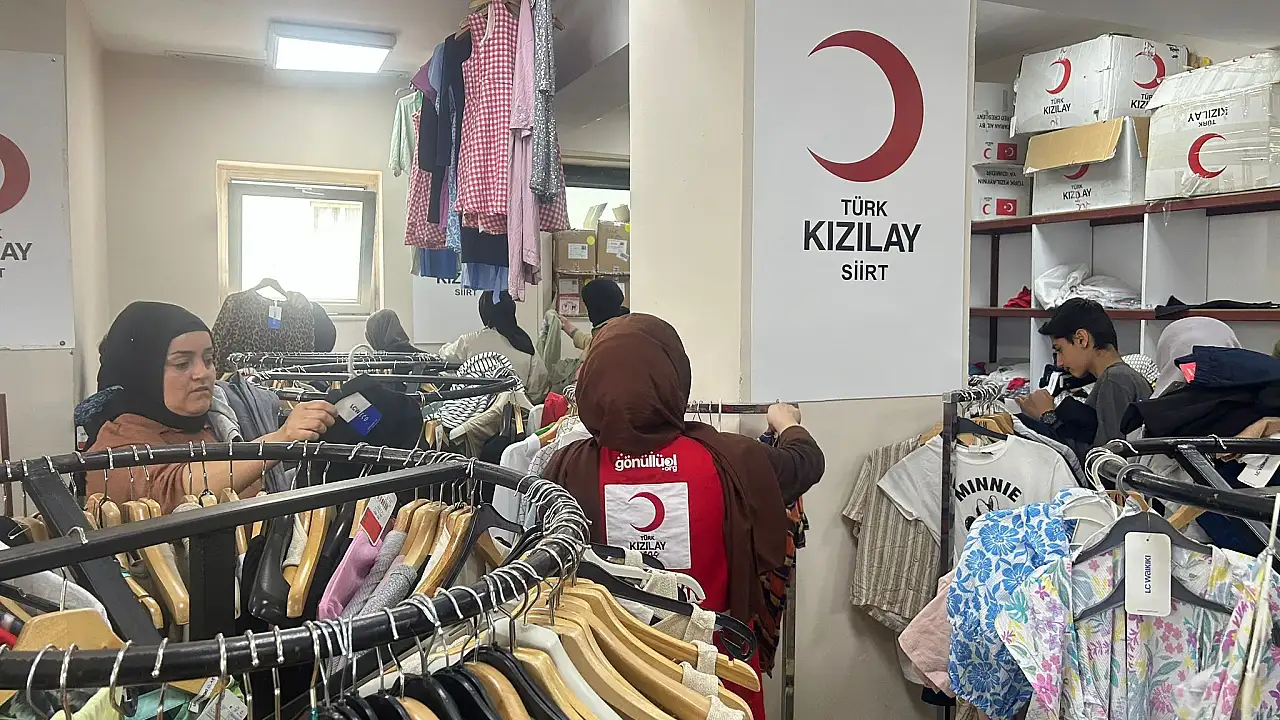 Kızılay'dan Siirt'te 816 Aileye Bayramlık Giyim Desteği