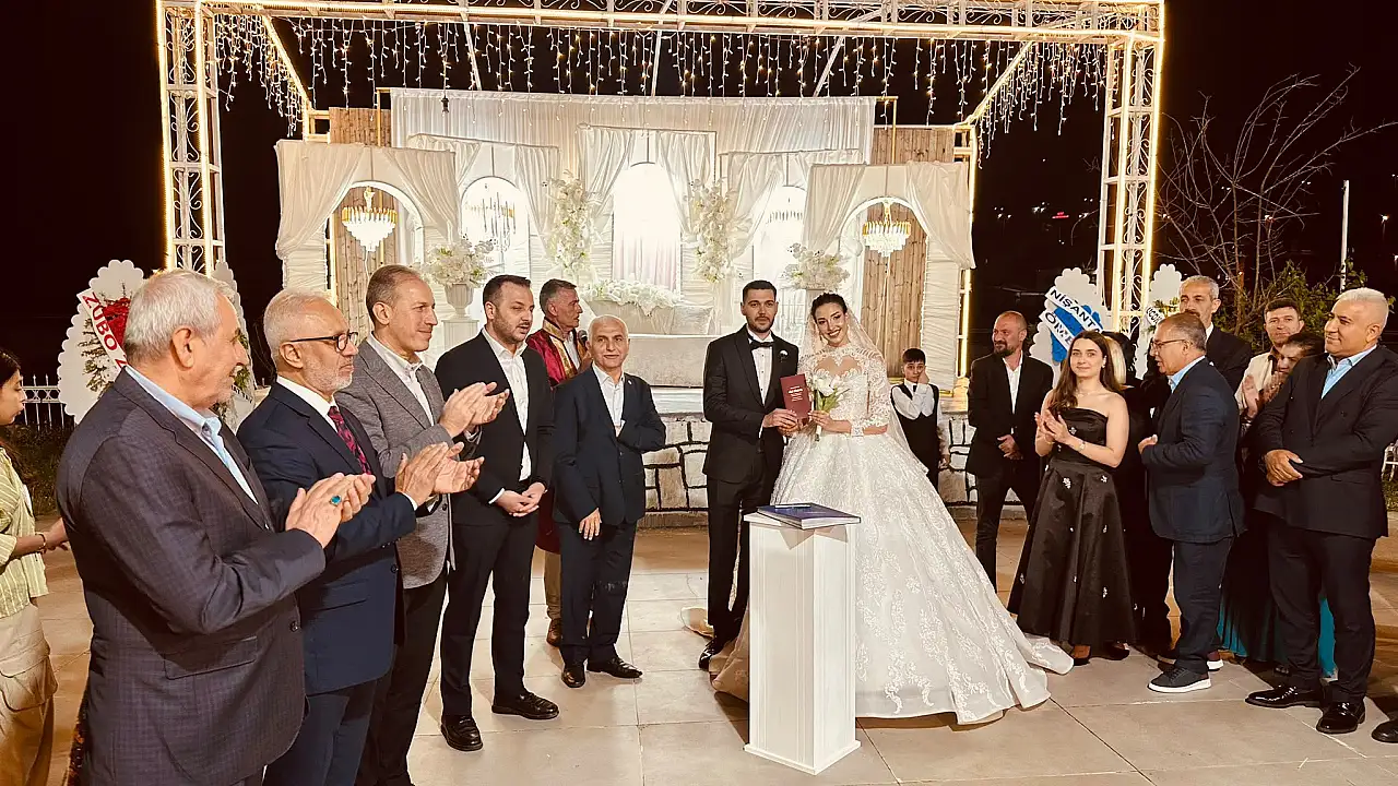 Siirt'te Güven ve Acar Ailelerinin Mutlu Günü