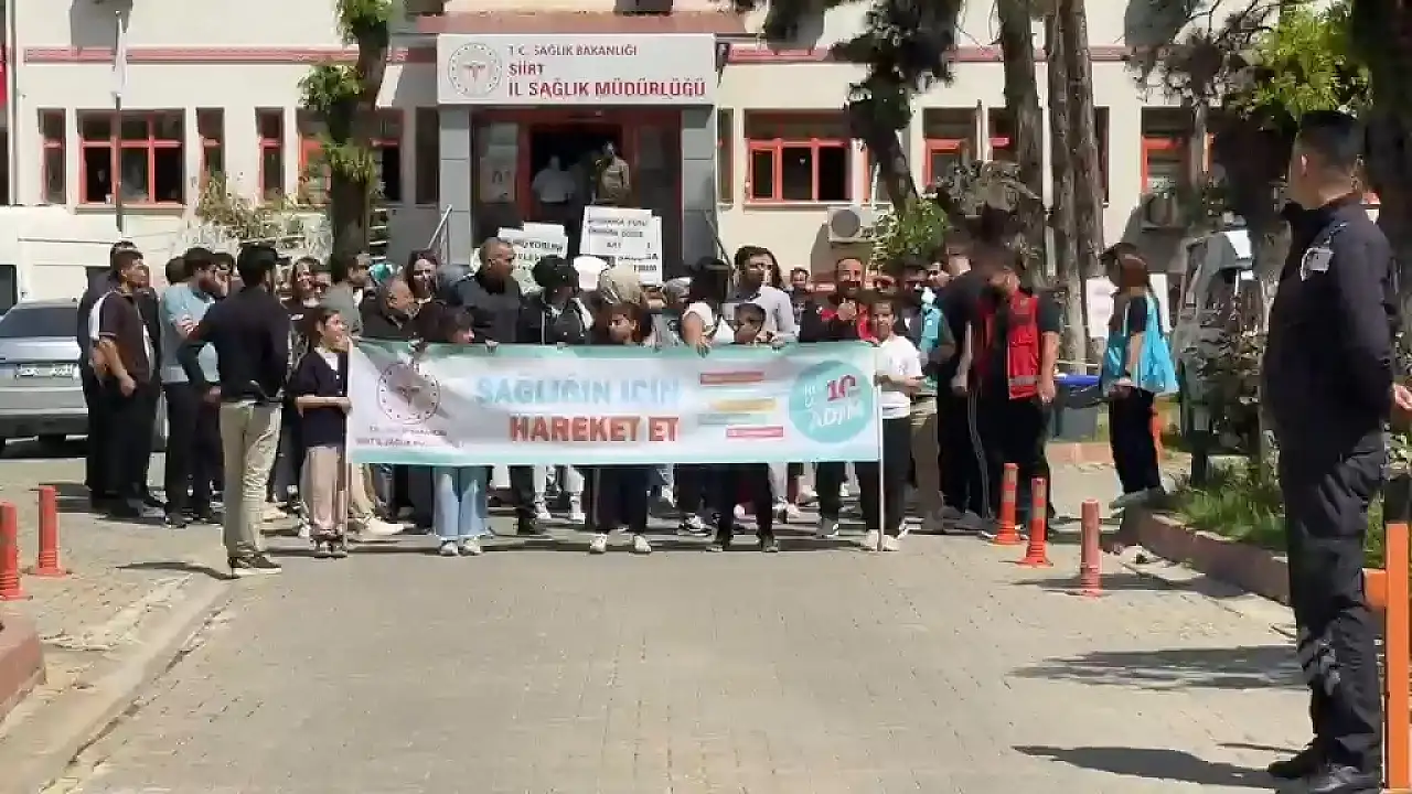 Siirt'te Sağlıklı Yaşam İçin Anlamlı Yürüyüş: 'Sağlığın İçin Hareket Et'