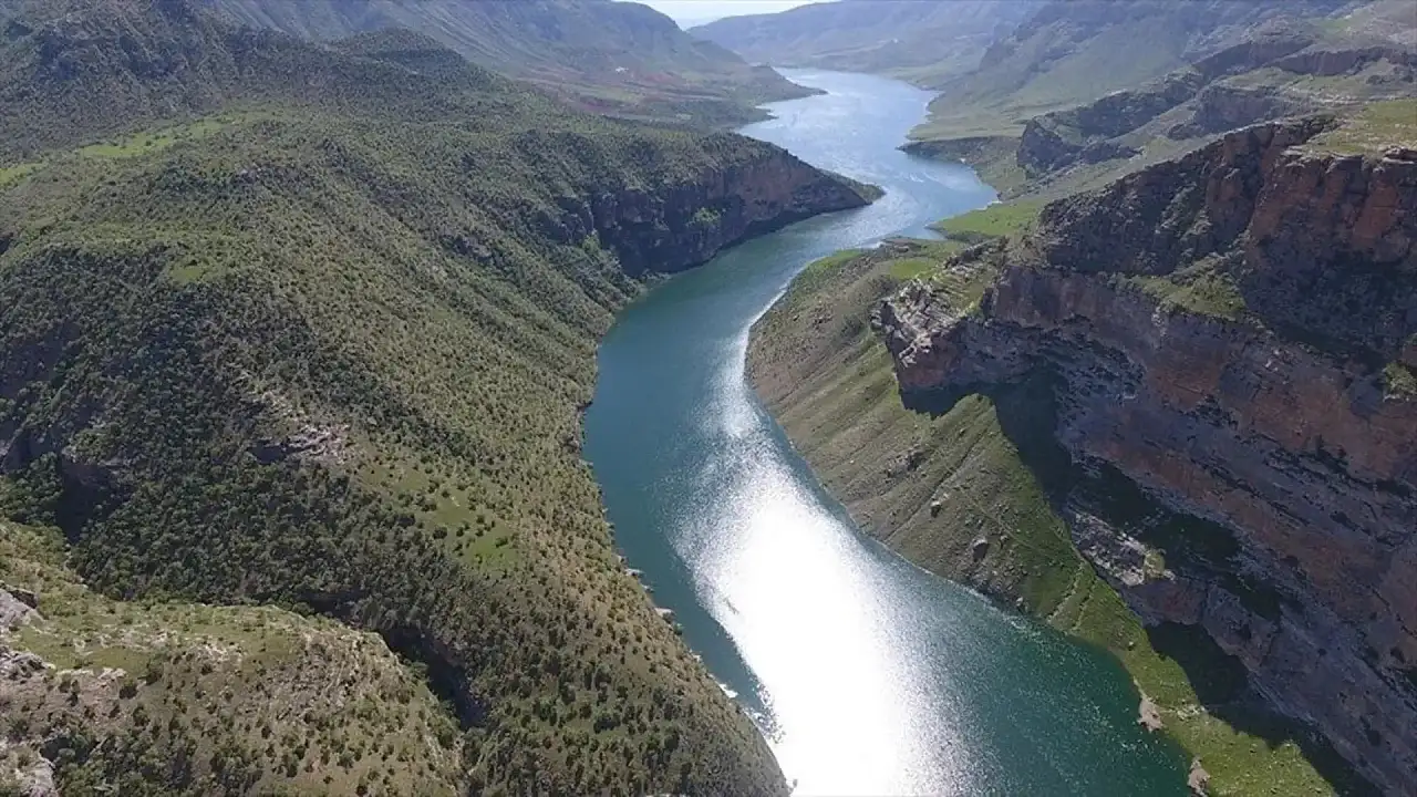 Batman Hasankeyf'te Var, Siirt Botan Vadisi'nde Neden Yok?