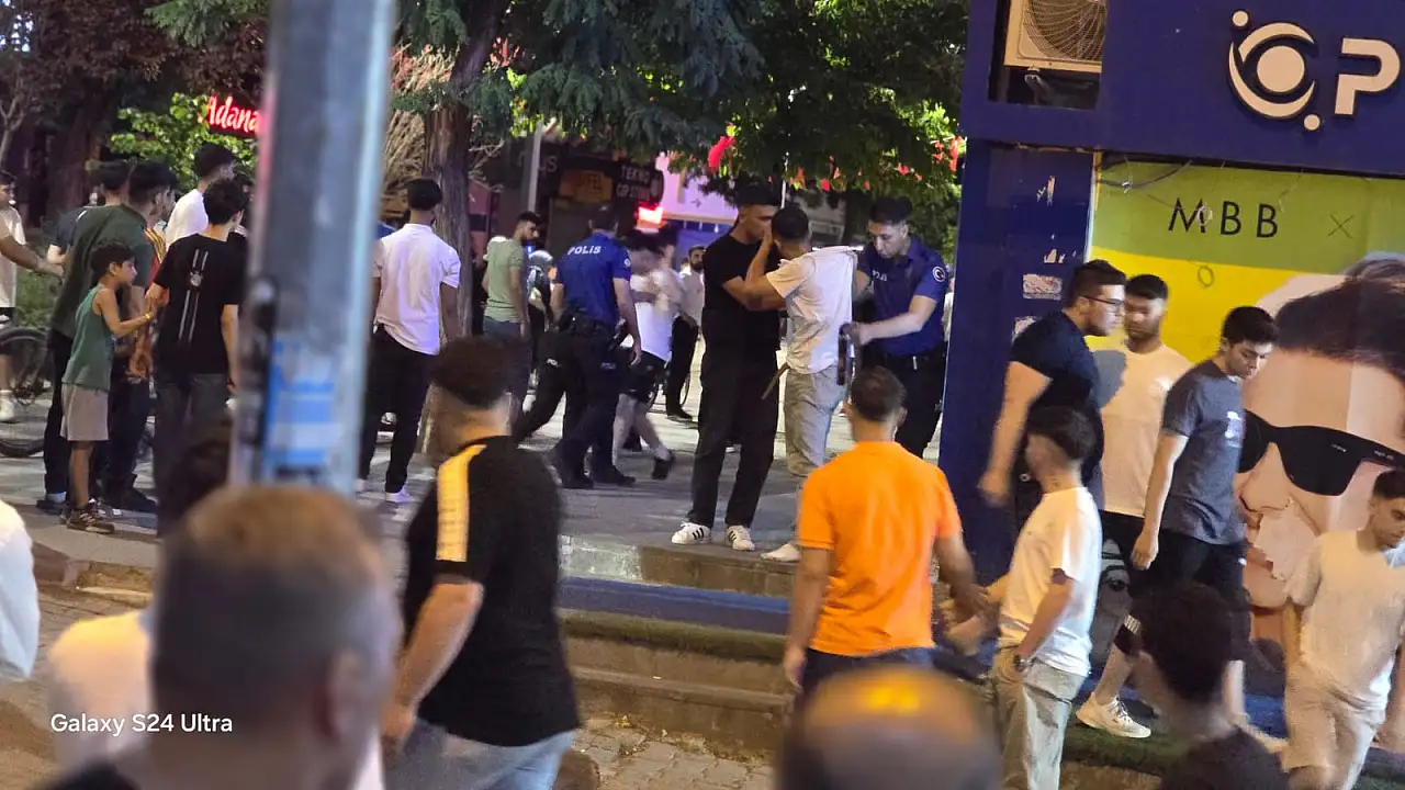 Siirt'te İki Grup Arasında Kavga: 1 Kişi Yaralandı