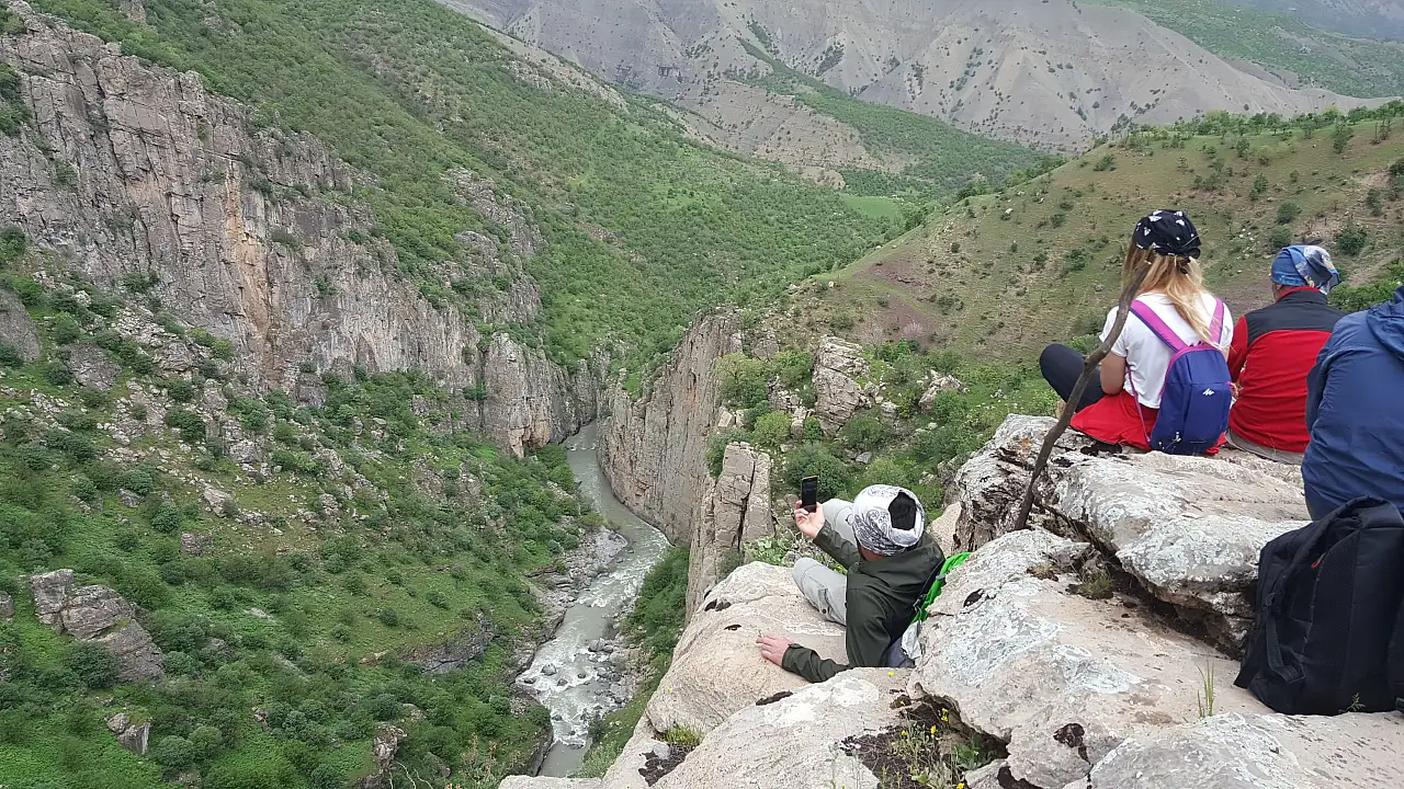 Doğa Turizmini Sevenler Siirt, Van ve Şırnak Sınırına Akın Ediyor: Masiro Kanyonu'na İlgi Her Geçen Yıl Katlanıyor