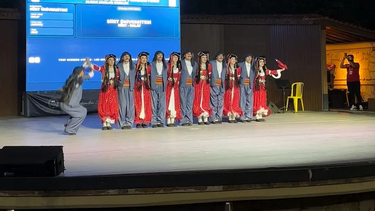 Siirt Üniversitesi Halk Oyunları Ekibi Türkiye Şampiyonu Oldu
